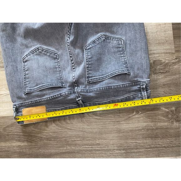 Lafayette 148 "L148 DENIM MERCER SKINNY JEAN" in Gray, Size 12 / 31, MSRP $498 - Picture 13 of 15